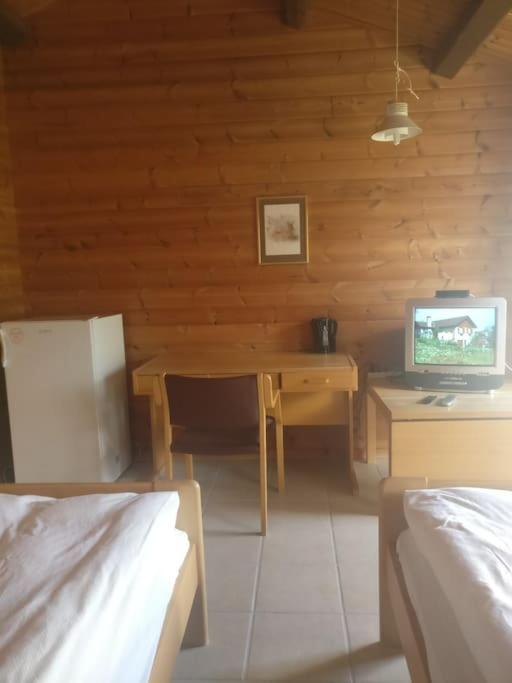 Lyst Dobbelt Vaerelse Med Egen Indgang Og Bad Apartment Nordborg Bagian luar foto